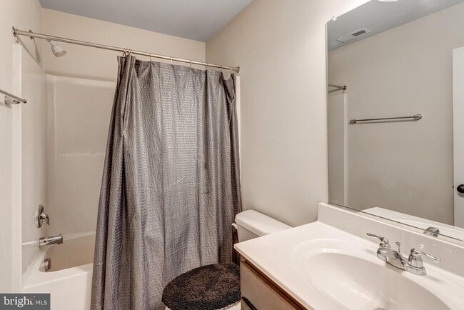 Building Photo - 9301 Cedar Forest Dr