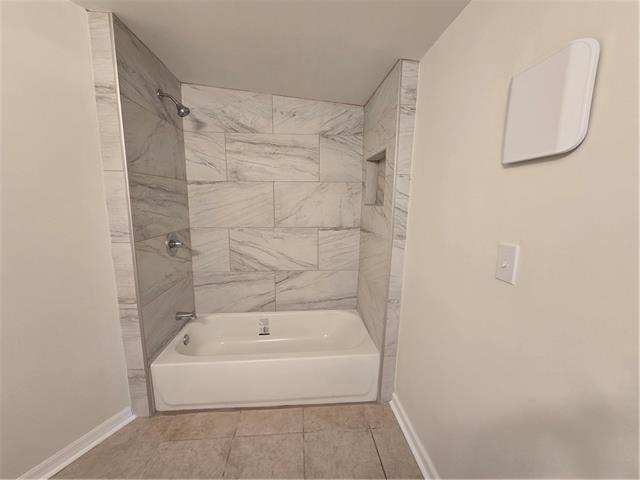 Building Photo - 602 5th Ave