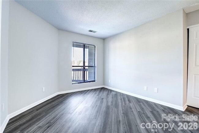 Building Photo - 8121 Cedar Glen Dr