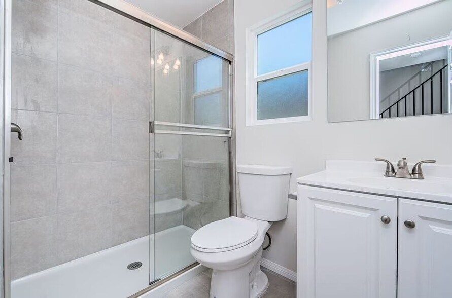 Building Photo - 508 S 46th St