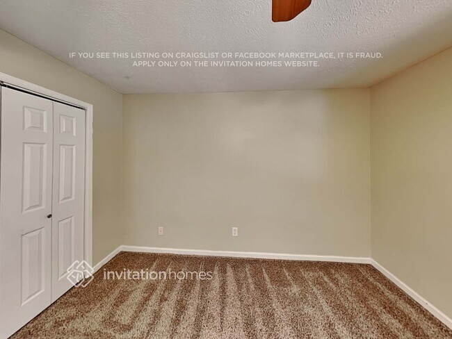 Building Photo - 1800 Silver Leaf Ct SW