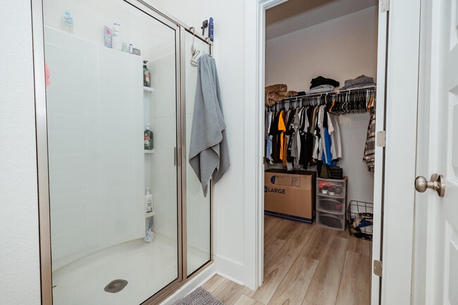 Building Photo - 231 Lyla Ln