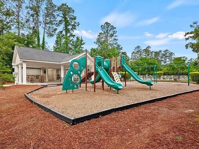 Building Photo - 252 Cottonham Ct