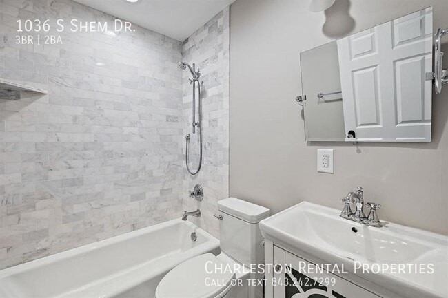 Building Photo - 1036 S Shem Dr