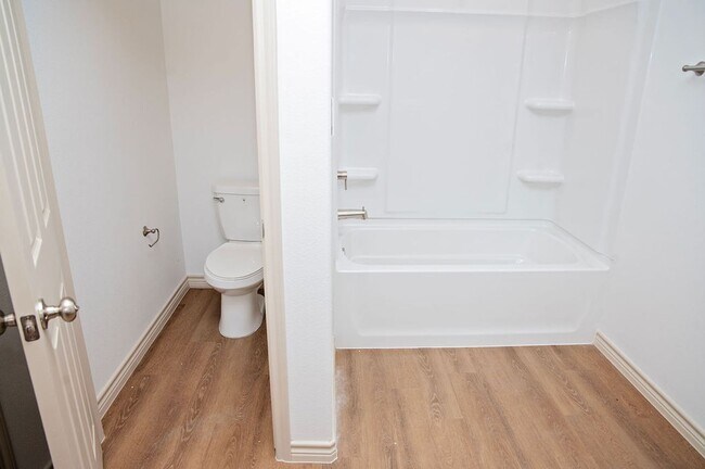 Building Photo - Entertain, Relax, and Enjoy West Texas Living