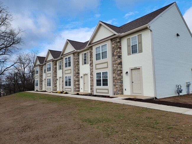 Building Photo - 438 Masonic Dr