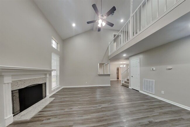 Building Photo - 1514 Chestnut Ln