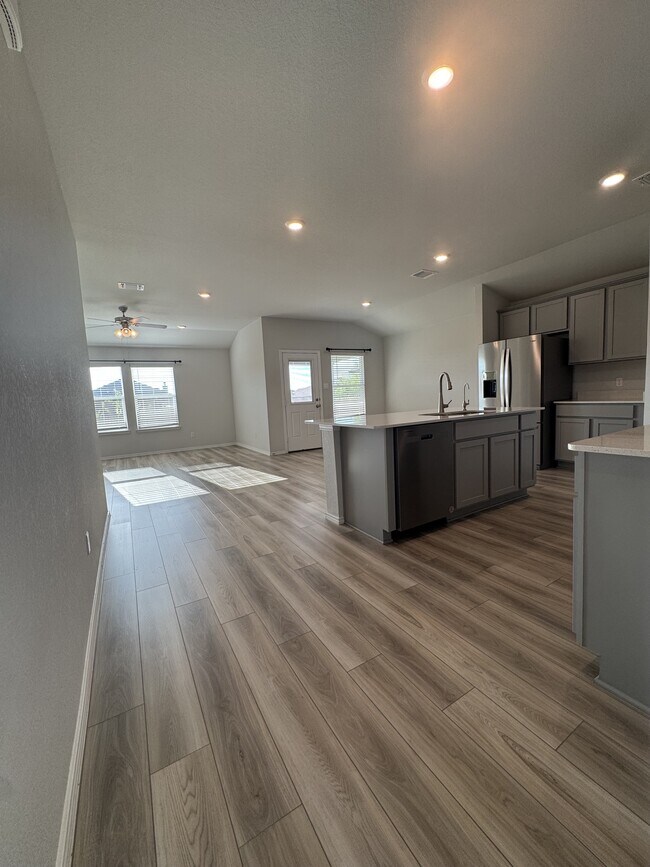 Building Photo - 7108 Gilbert Dr