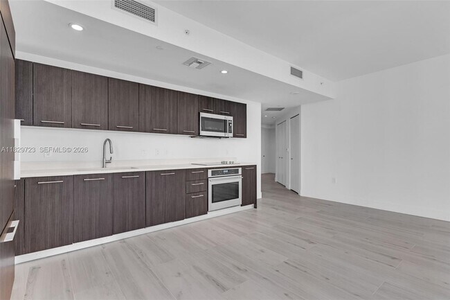 Building Photo - 45 SW 9th St