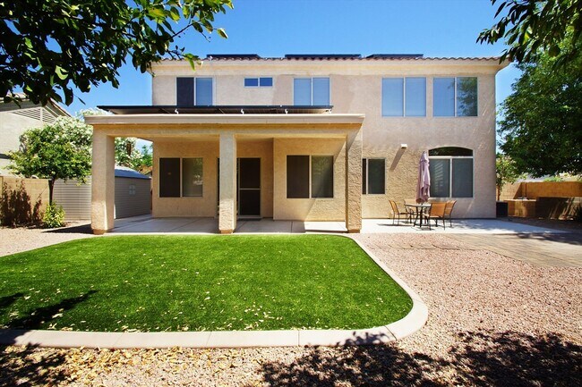 Building Photo - 4 Bedroom Furnished Gilbert Home