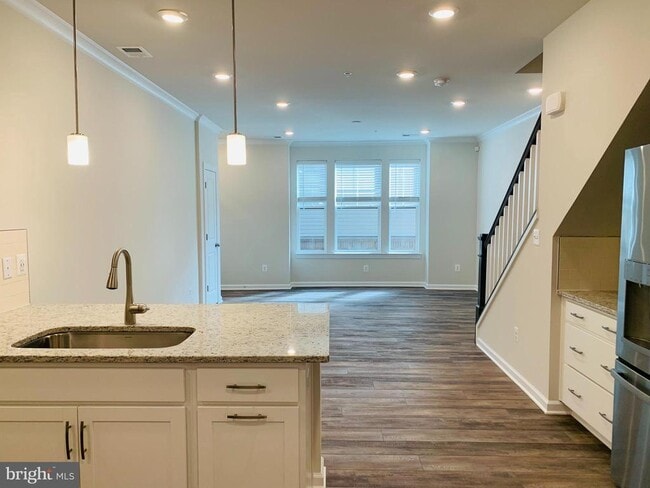 Building Photo - 22486 Radford Point Ter