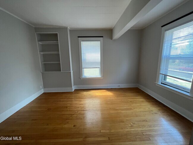 Building Photo - 1084 Wendell Ave