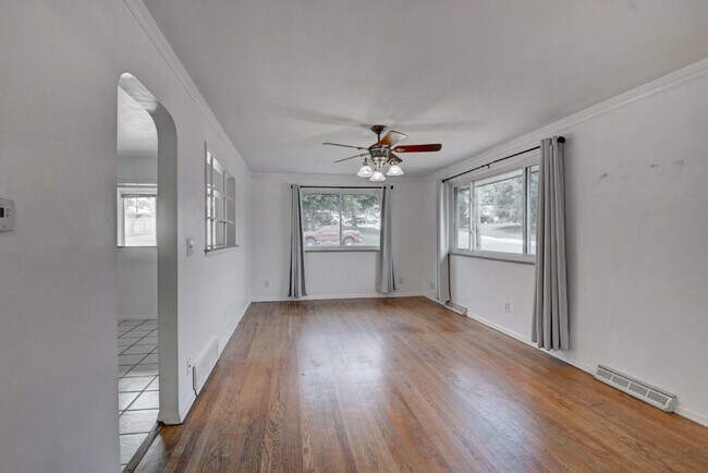Building Photo - $2,700 - 3 Bed, 1 Bath Home in Arvada with...