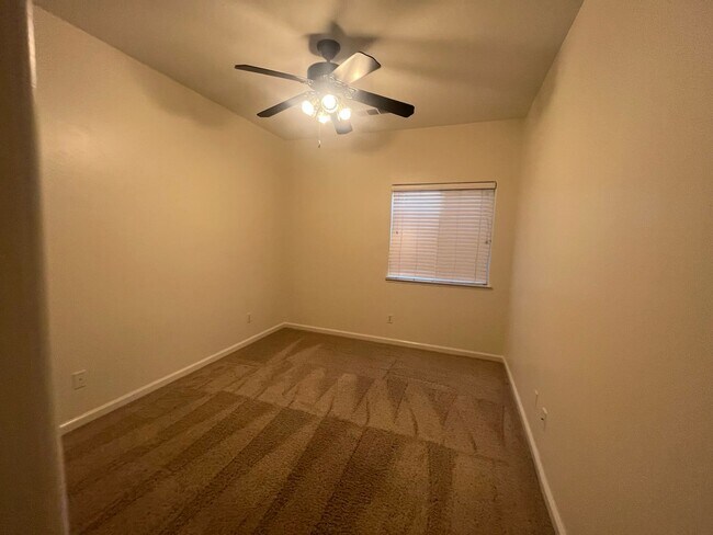 Building Photo - 2044 Stagecoach Pl