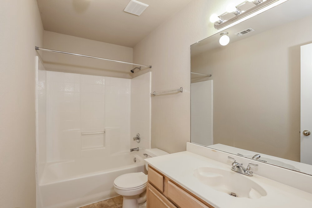 Building Photo - 8600 Cove Meadow Ln