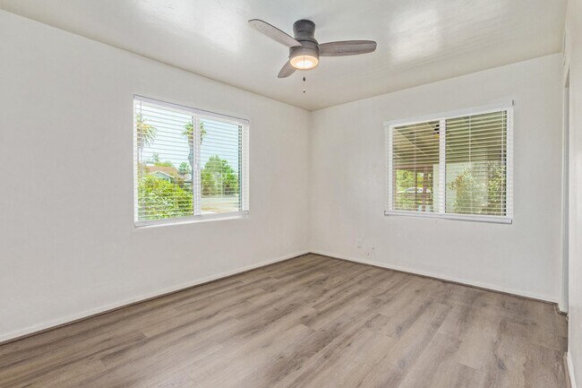 Building Photo - 4546 N 10th St