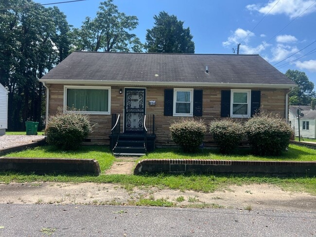 Primary Photo - 854 Apperson St