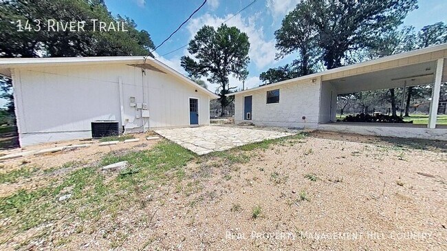 Building Photo - 143 River Trail