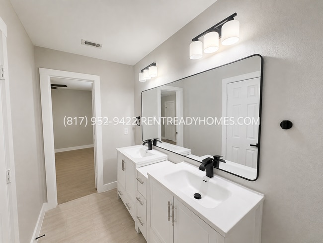 Building Photo - 16511 Quail Briar Dr