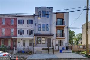 Building Photo - 3842 Fairmount Ave