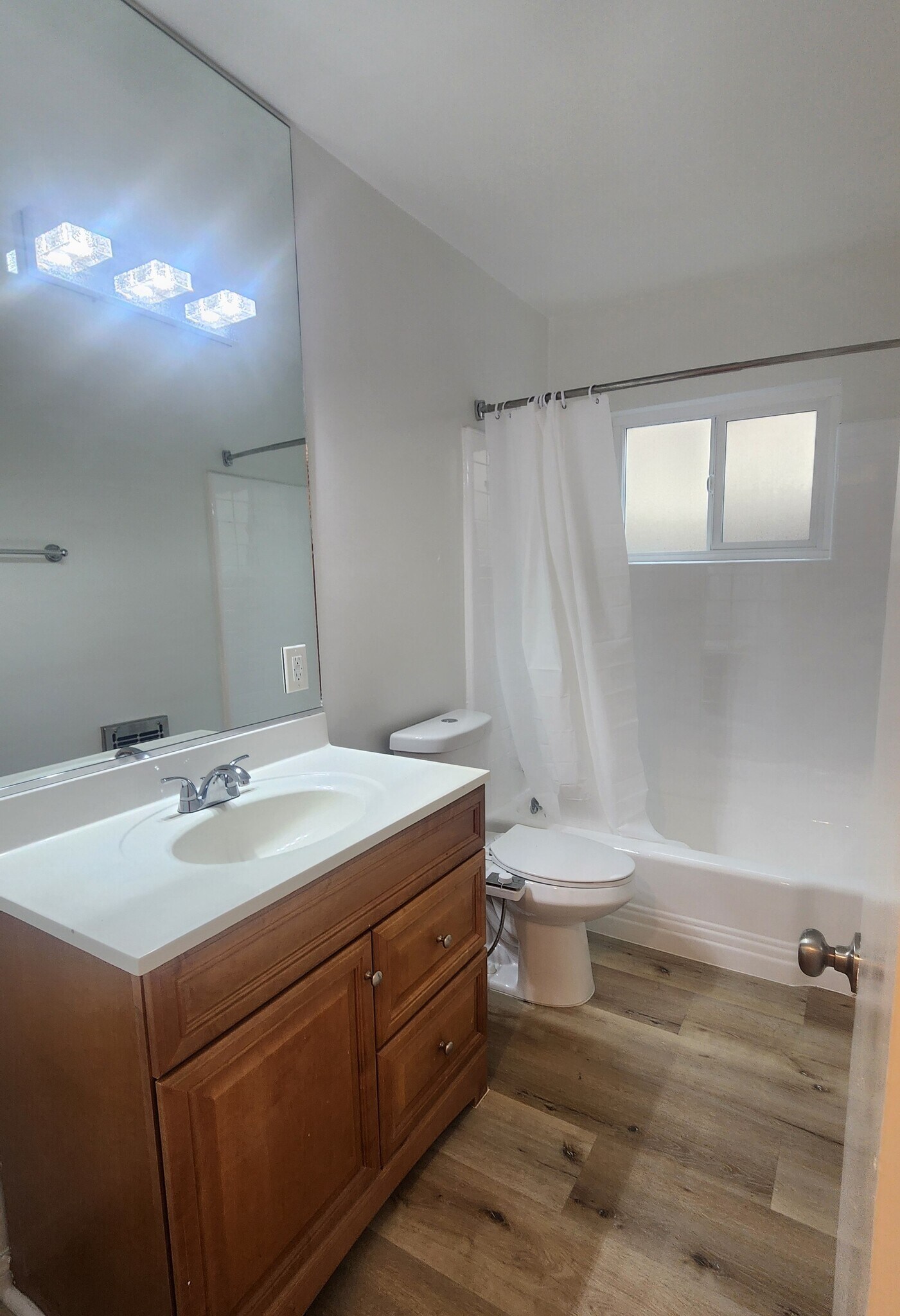 Building Photo - 14804 Dickens St