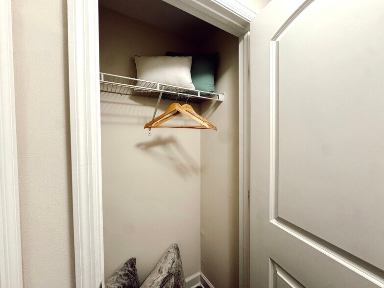 Building Photo - 4351 NW 114th Path