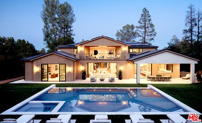 Building Photo - 5287 Round Meadow Rd