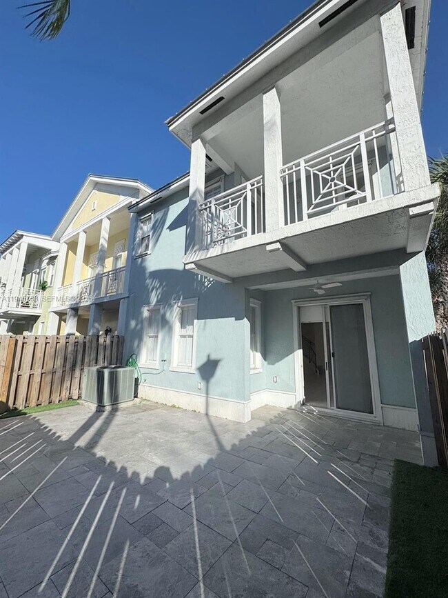 Building Photo - 11400 NW 75th Terrace