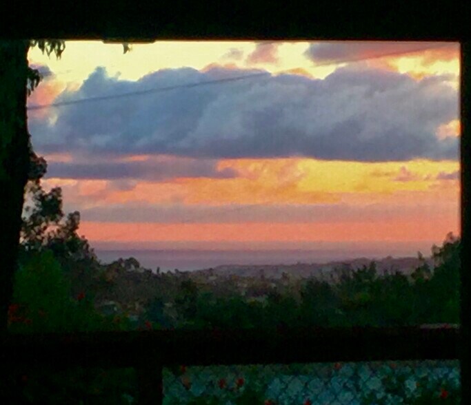 Ocean sunset, zoom/crop, 5.5 miles away - 1355 Waterbury Ct