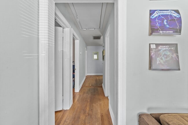 Building Photo - 1309 Willow St