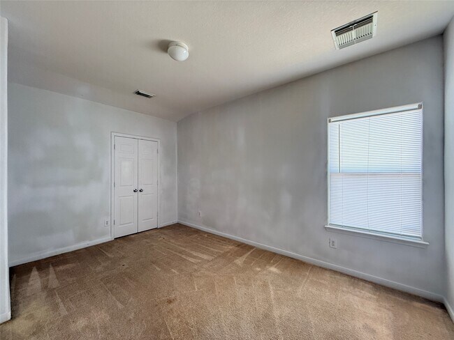 Building Photo - 17927 Branch Creek Dr