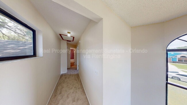 Building Photo - 10025 Creekwater Blvd
