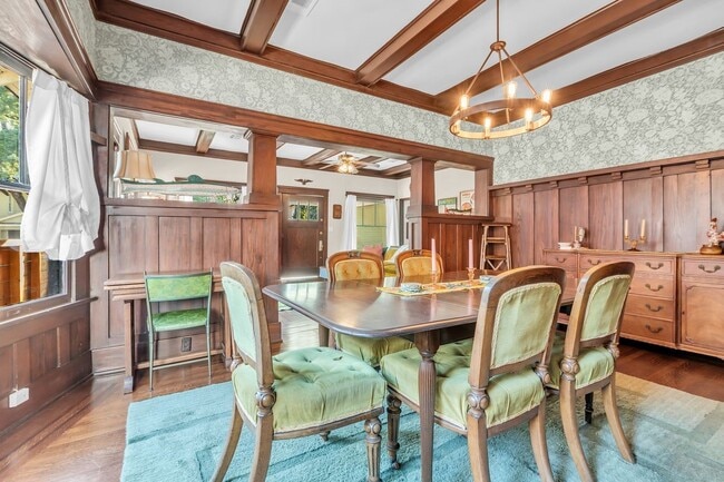 Building Photo - 2608 Hopkins St