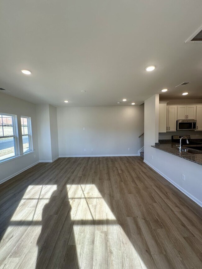 Building Photo - Nice 2BR/2BA