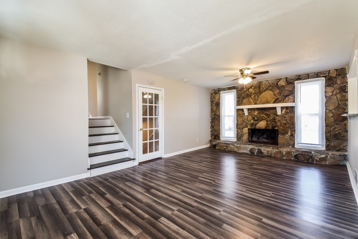 Building Photo - 455 Emmett St