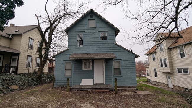 Building Photo - Atlas Investment Group, LLC (569 Allyn St ...