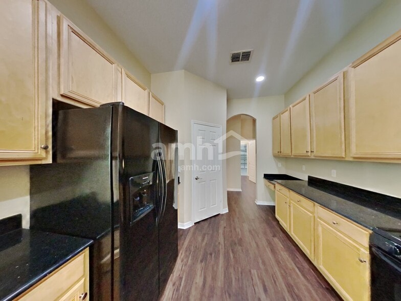 Building Photo - 20052 Bluff Oak Blvd