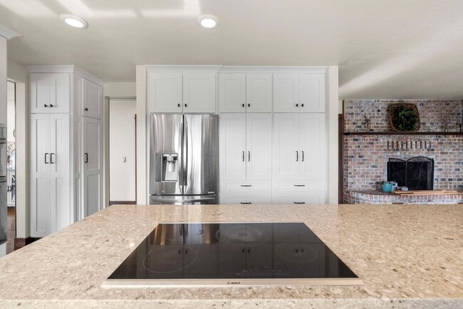 Building Photo - 20479 Comet Ln