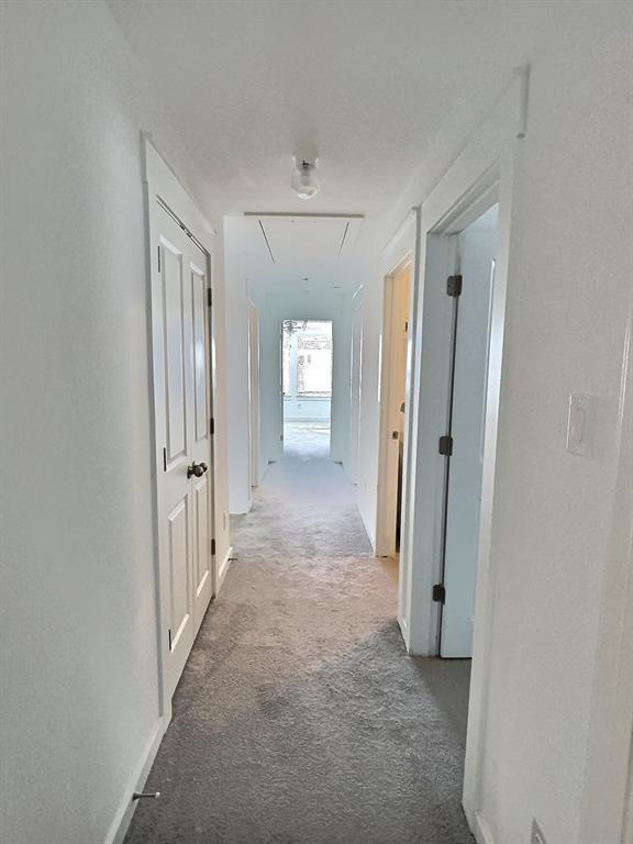 Building Photo - 1100 Terrace View Dr