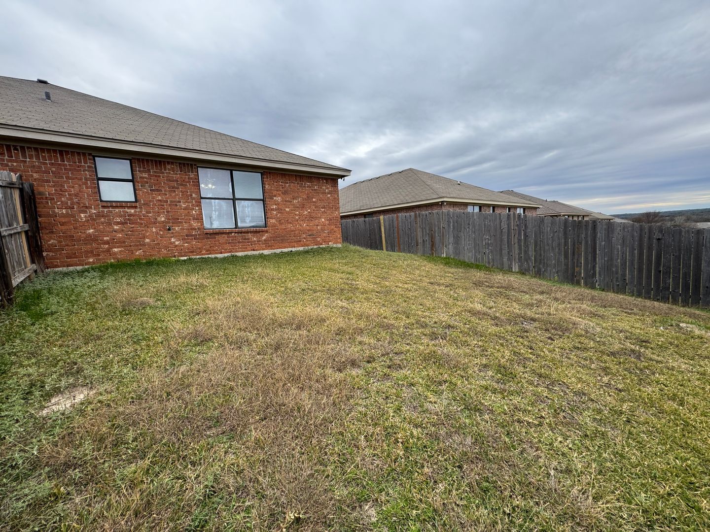 Building Photo - 311 Cedar Ridge Dr