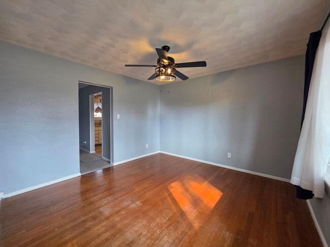 Building Photo - Carolanne Farms