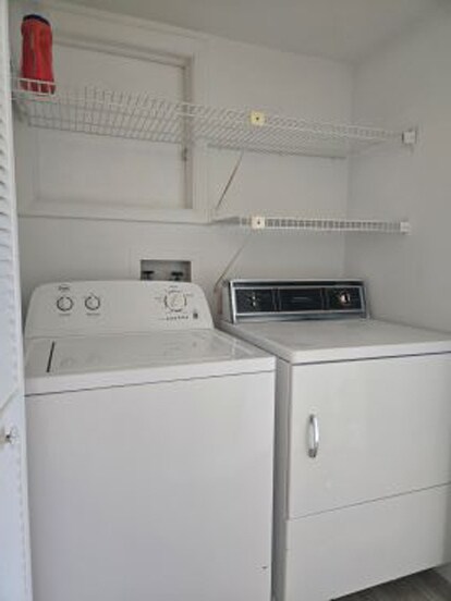 Building Photo - 1549 Sandpiper St
