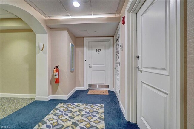 Building Photo - Tanner's Landing