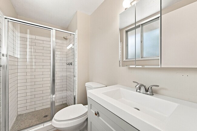 Building Photo - 3050 S Hobart Way
