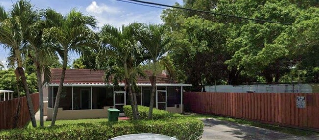 Building Photo - 4348 SW 9th Ter