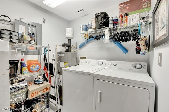 Building Photo - 7811 Regal Heron Cir