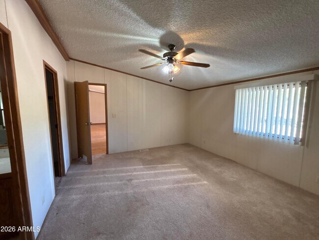 Building Photo - 44410 N 14th St