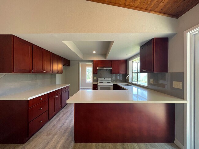 Building Photo - Private Valley Remodeled Home In Damascus 3Bd/2.5Ba with Basement!!! Beautiful Deck with Amazing ...