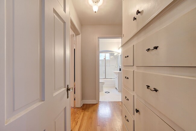 Building Photo - Updated 2 Bed 1 Bath in NW OKC