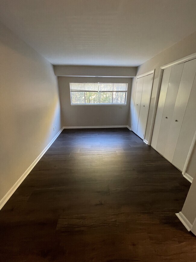 Building Photo - 1022 Adams Ave